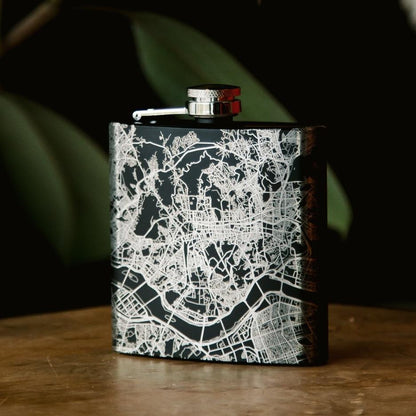 Mount Hood - Oregon Map Hip Flask in Matte Black